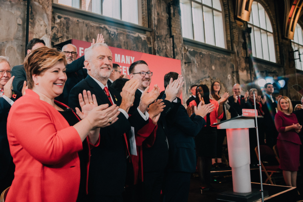 Bundesverdienstkreuz für Ralf F"ucks