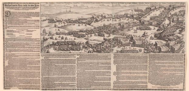 Eine alte Zeitung mit einer detaillierten Stadtansicht, die verschiedene Gebäude, Bäume und Menschen zeigt und von Text umgeben ist.