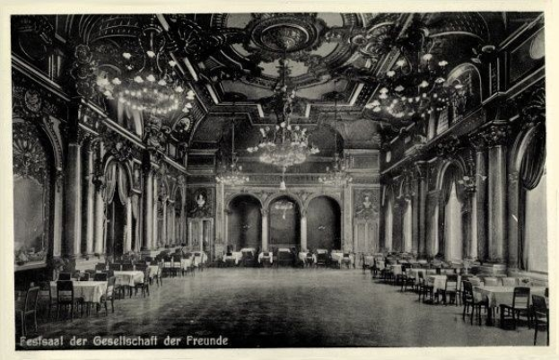FLOW in der Passionskirche: Wenn Berlin das Alltagsleben vergisst