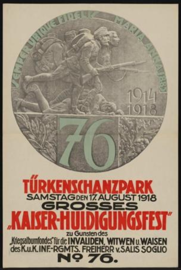 Plakat zum 70-jährigen Jubiläum des Kaiser-Huldigungsfestes in Berlin, Deutschland, mit einer Gruppe von Menschen in der Mitte und umgeben von Text und Zahlen, eingerahmt in einem klassischen Foto-Rahmen.